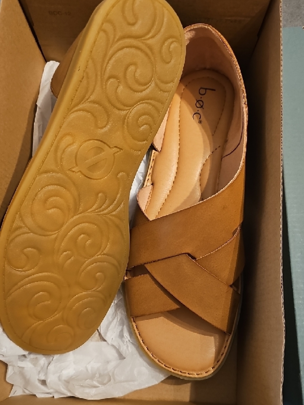 b.o.c. Women's Cognac Crisscross Open-Toe Sandals - Picture 3 of 4